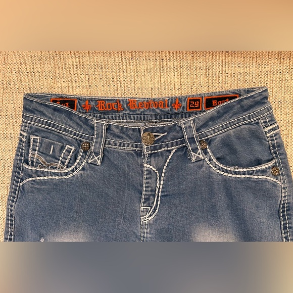 Rock Revival Jeans
Embroidered Skinny Jeans 
Light Blue Distressed 
Sz 29 - Picture 2 of 7